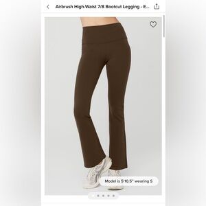 Alo Yoga Airbrush 7/8 Bootcut Leggings / color: espresso / size: s